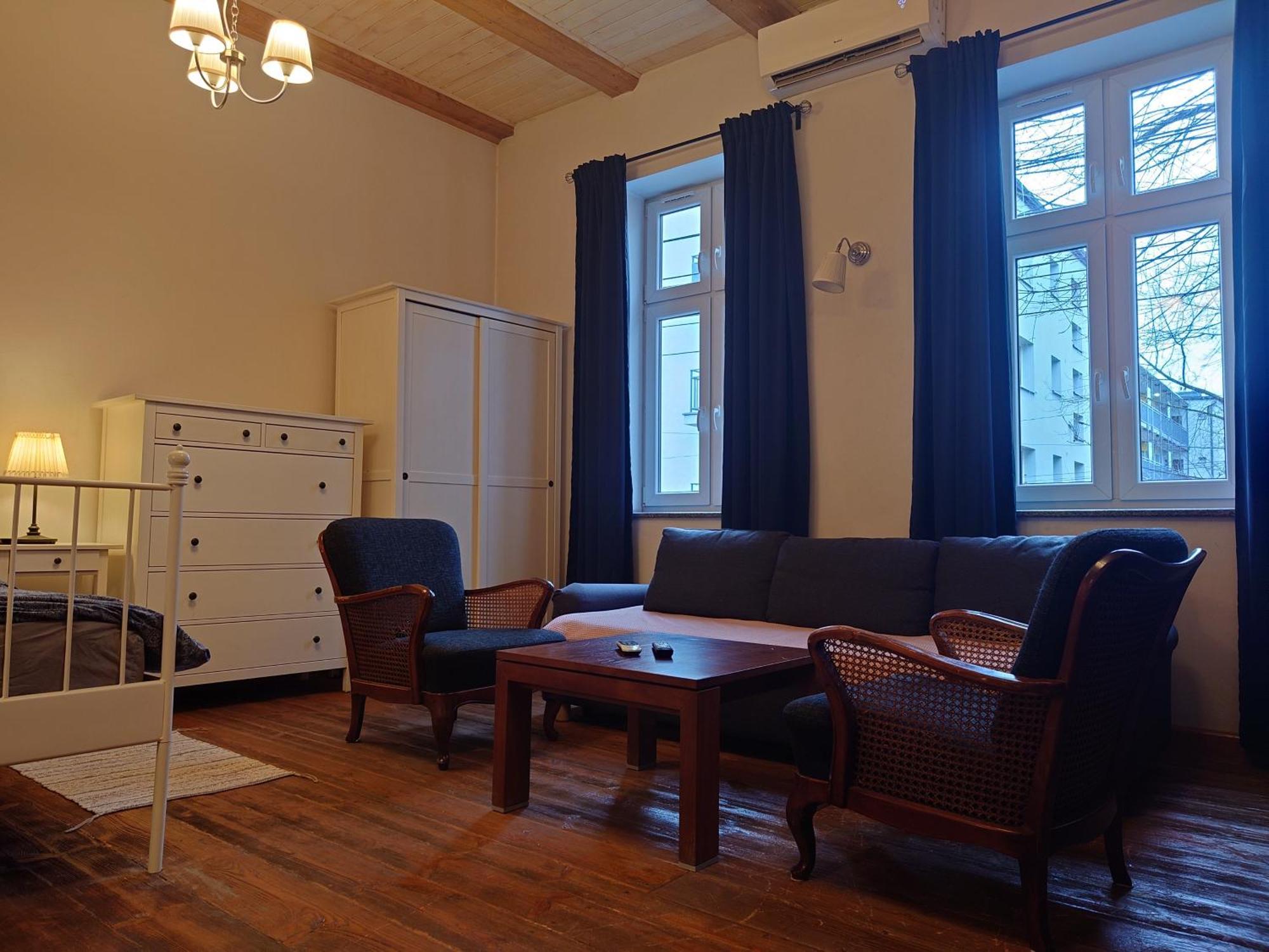 Apartamenty Przy Stonehenge Sosnowiec Oda fotoğraf